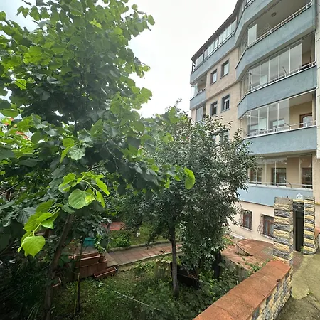 Hiddengarden Apartman